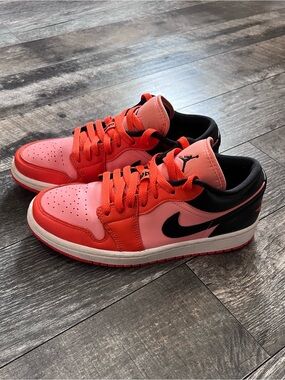 Nike Air Jordan 1 Low SE "Crimson Bliss / Rush Orange 7.5